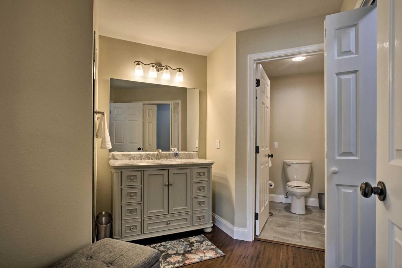 Branson Condo With Pool Access, Walk To Fishing 外观 照片