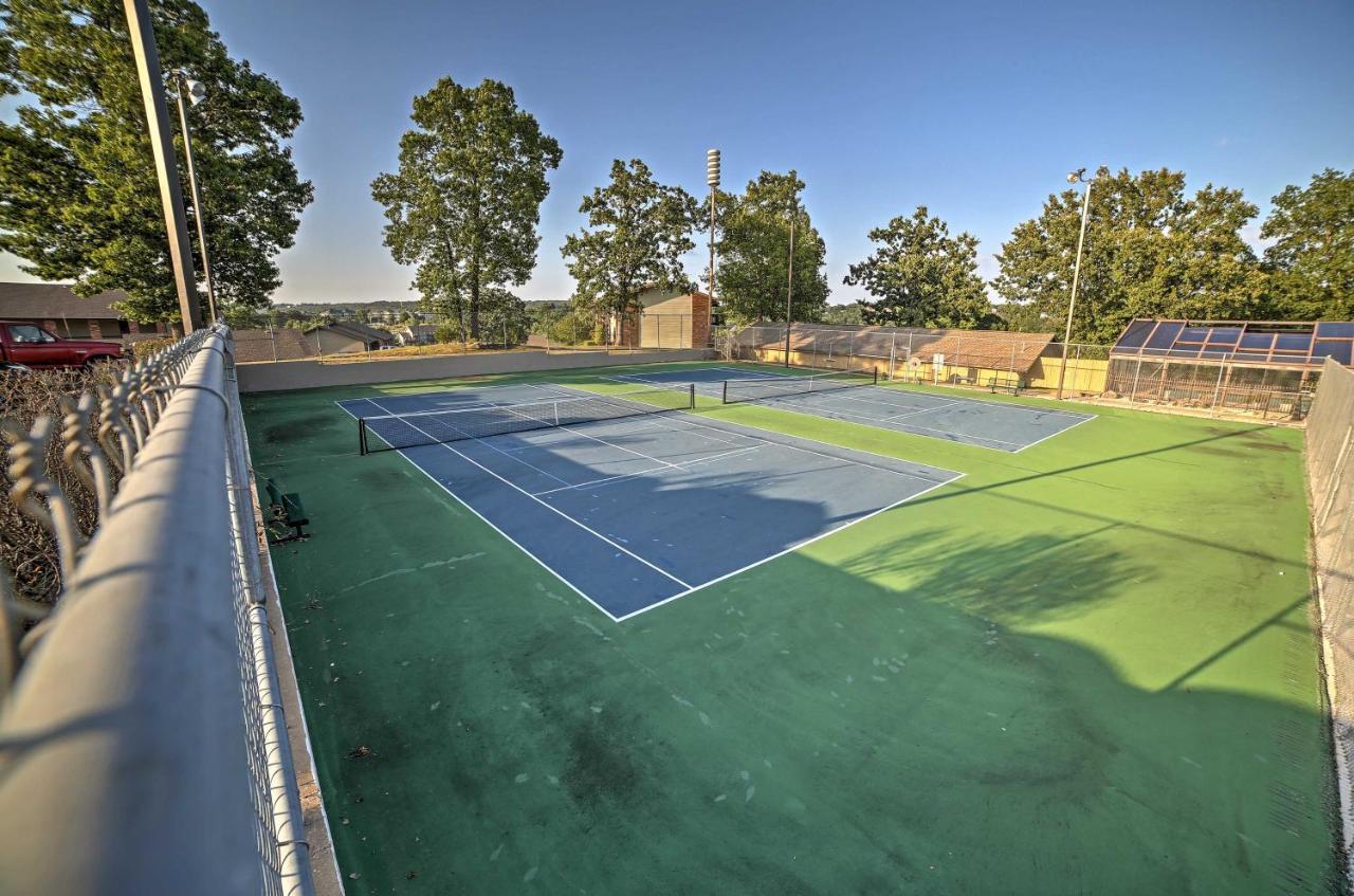 Branson Condo With Pool Access, Walk To Fishing 外观 照片